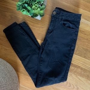 AMERICAN EAGLE HI-RISE BLACK JEGGING